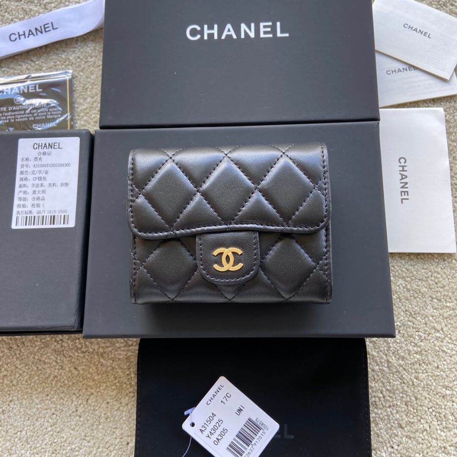 Ch*el classic small flap wallet